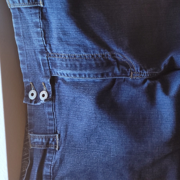 Avenue denim Bermuda shorts - Picture 2 of 4